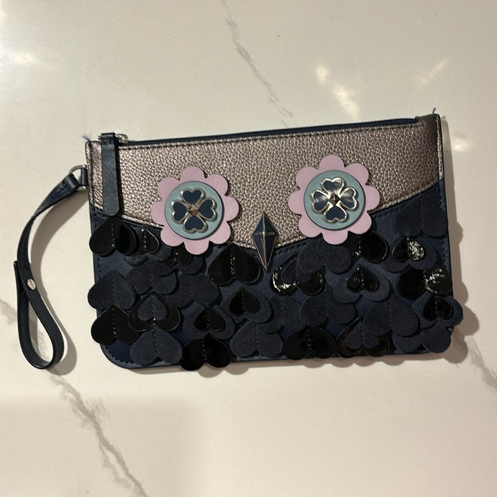 🩵SOLD ❌SOLD❌SOLD❌Kate Spade Penguin Wristlet
